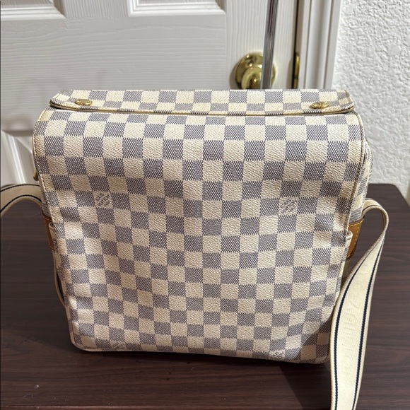 LV Monogram Azur - Picture 1 of 10